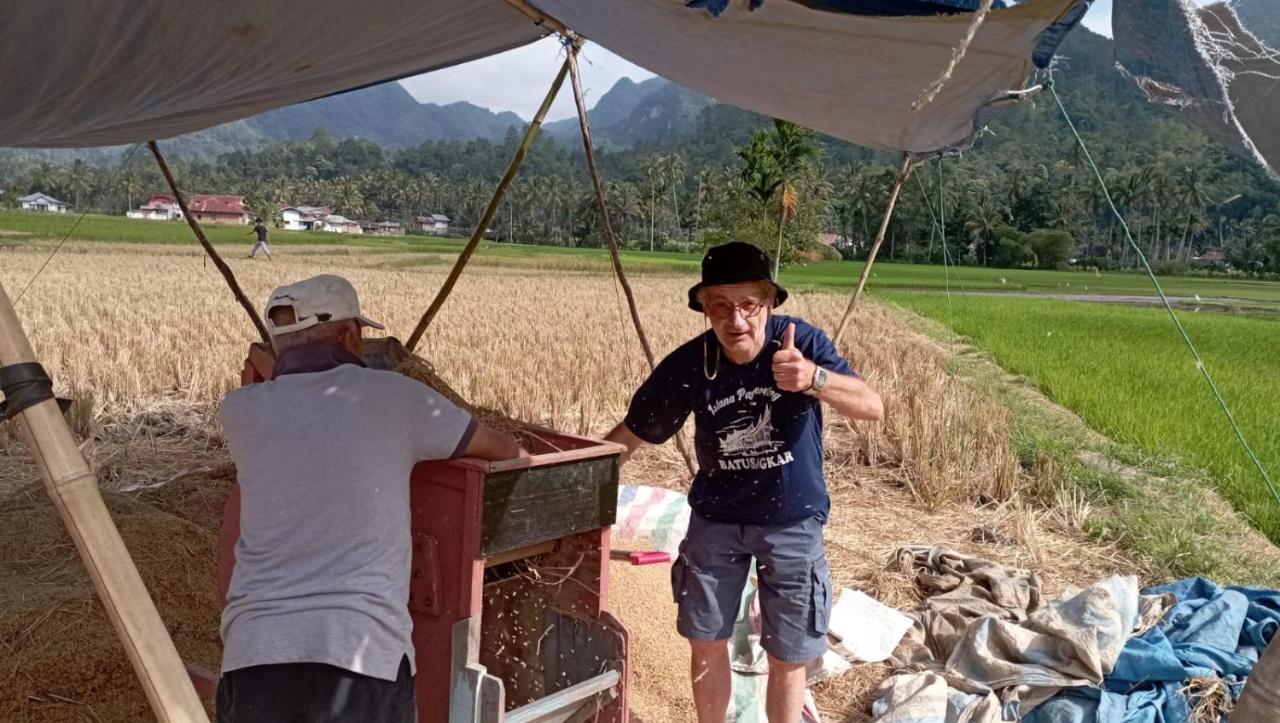 Rumah Gadang Tokama, Simarasok Baso 外观 照片